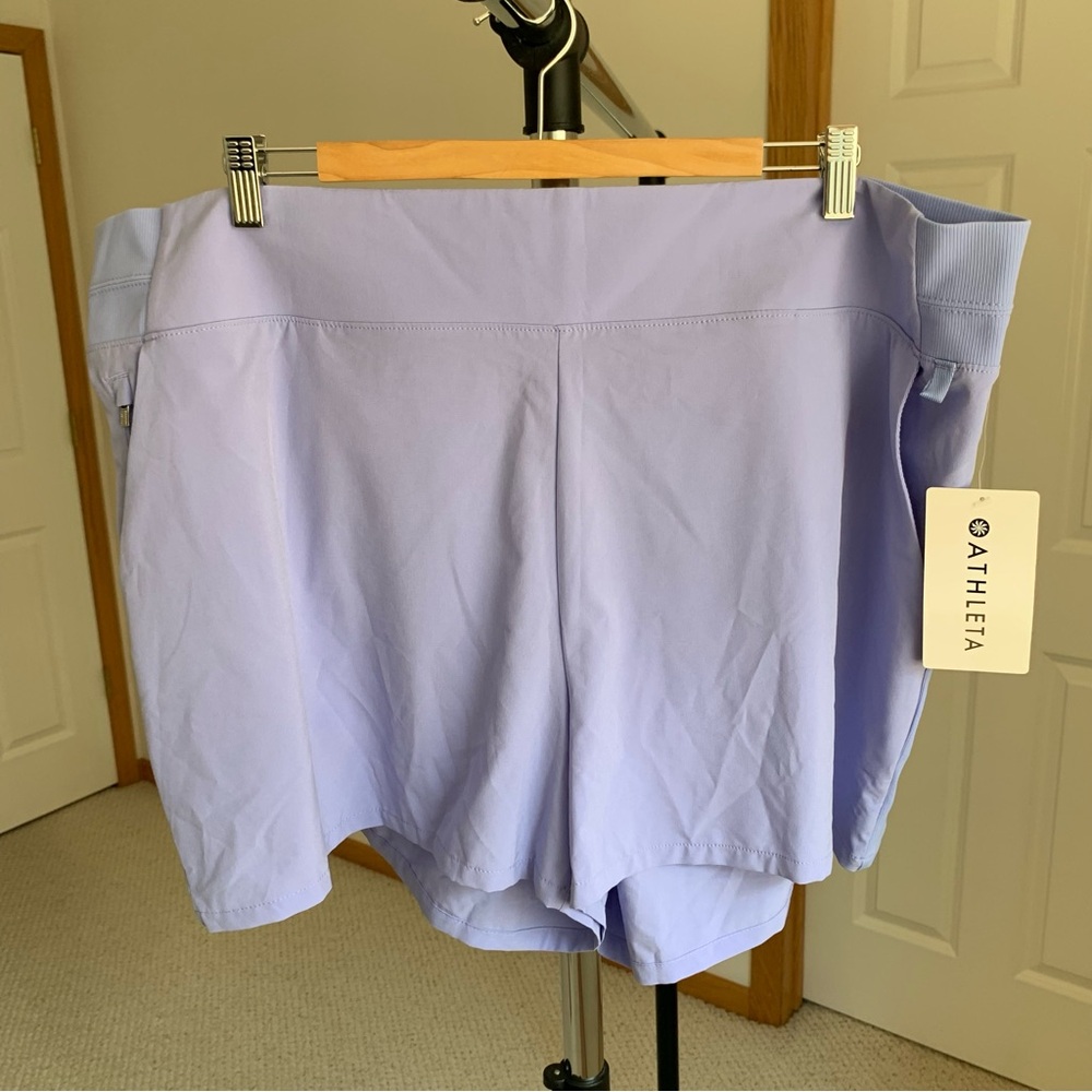 Athleta Brooklyn Short NWT Size 22